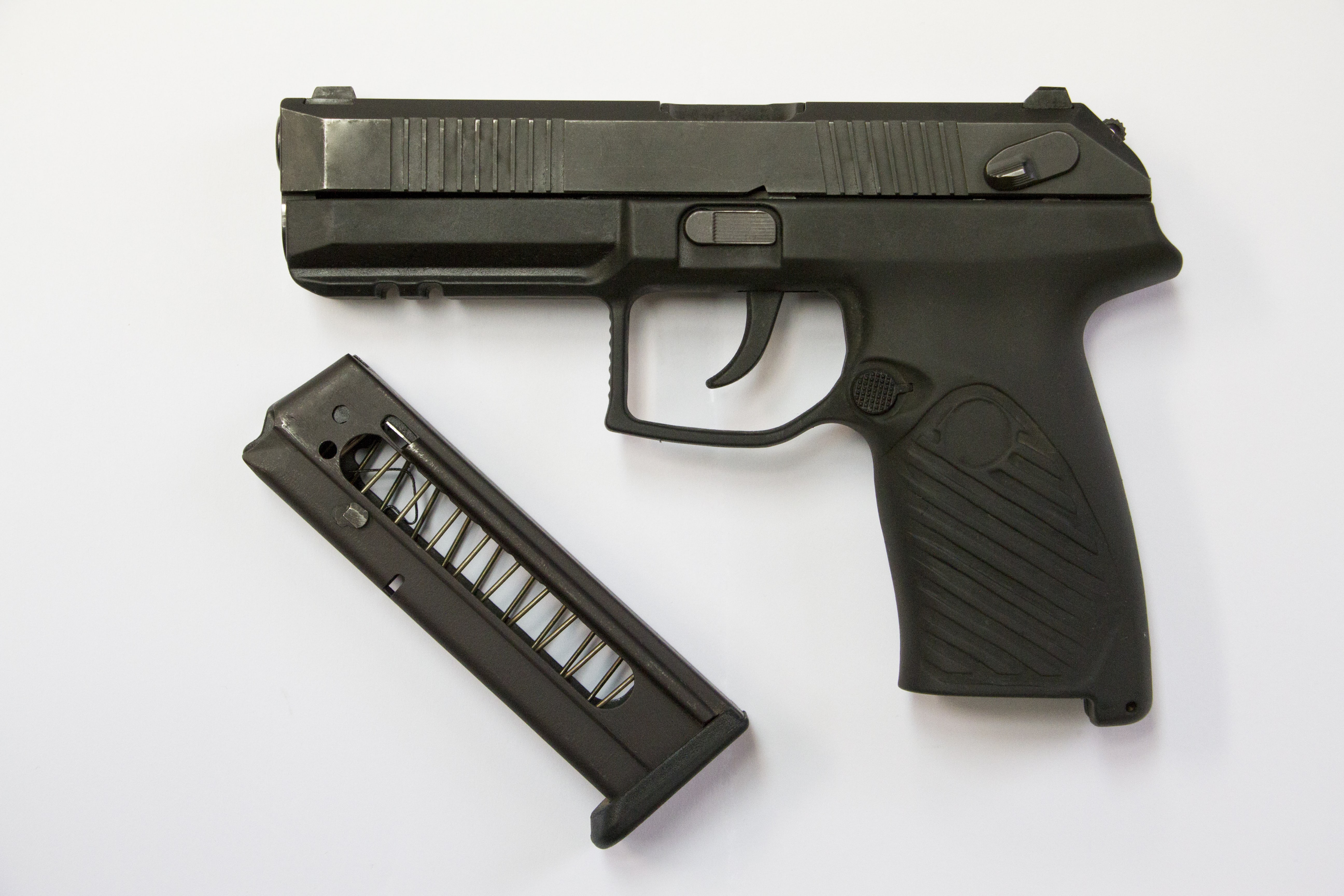 Rostec presents line of semi-automatic Udav pistols at ARMY-2019