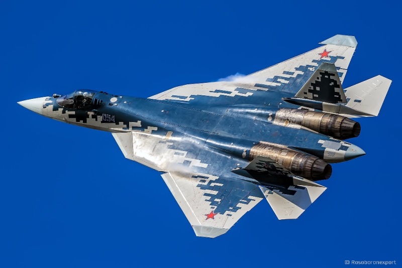 Debut of Russian 5th Gen Fighter in International Expo