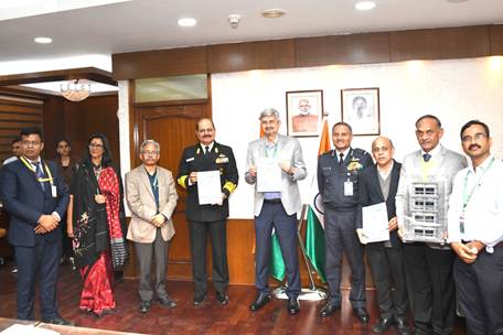 DRDO hands over 7 Technologies to Forces