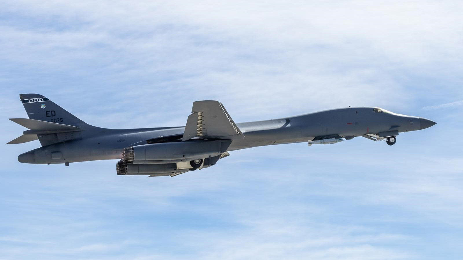 New B-1 Carriage Design to Facilitate more Missions